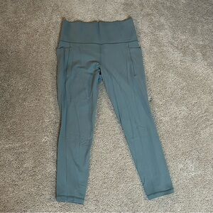 Athleta Salutation Stash 7/8 Legging